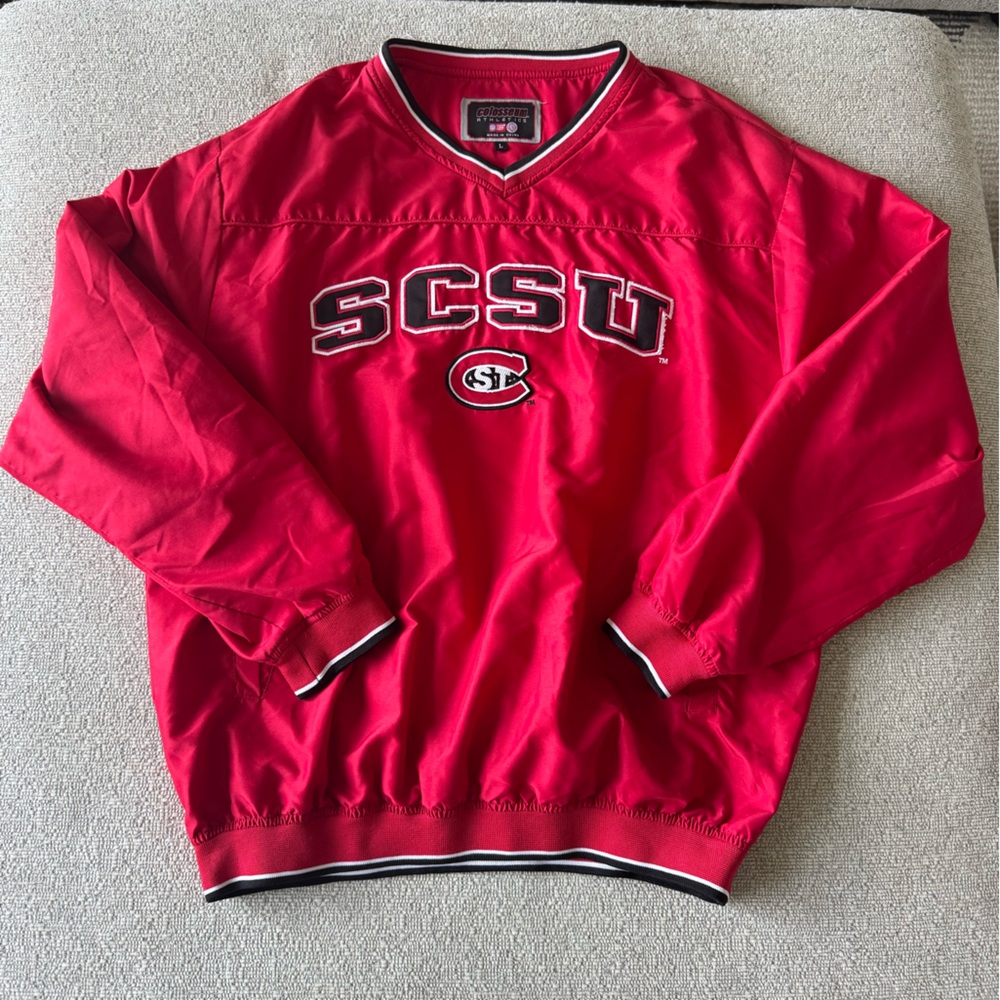 St. Cloud State V-neck Pullover